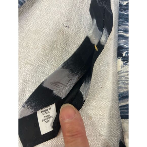 Endangered Species 1983  Staton Lee Polar bear Hudson Bay Oj Gromm Silk tie USA - Picture 5 of 6